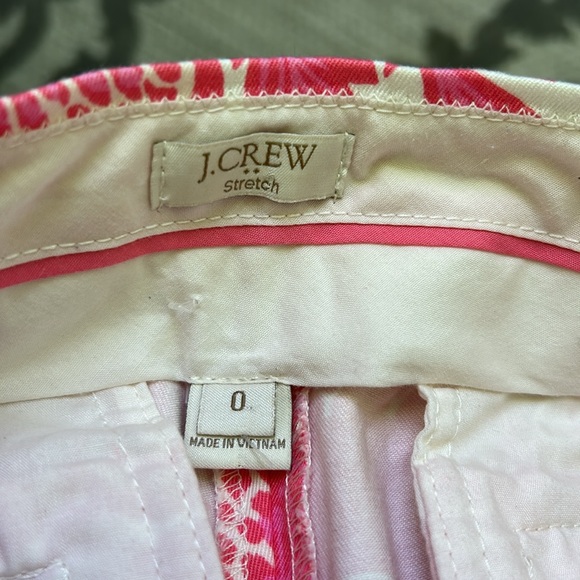 J. Crew Pink and White Bermuda Shorts Floral Pattern - Picture 3 of 3